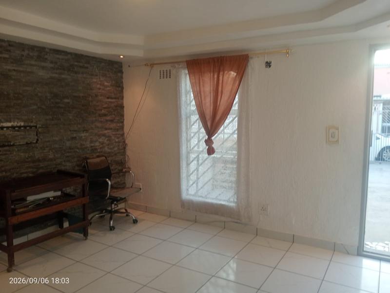 3 Bedroom Property for Sale in Eastridge Western Cape